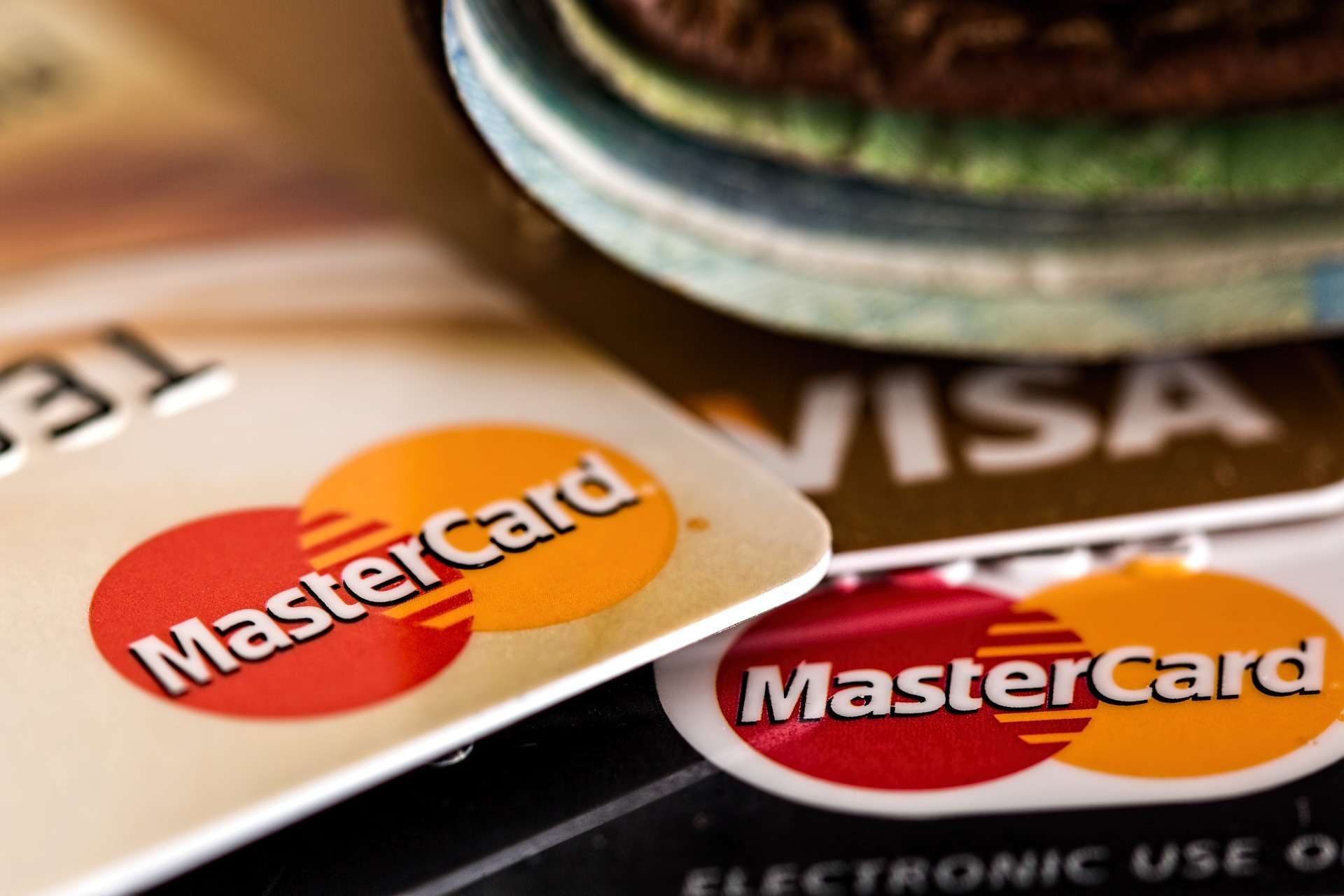 How to prioritize your debt payments
